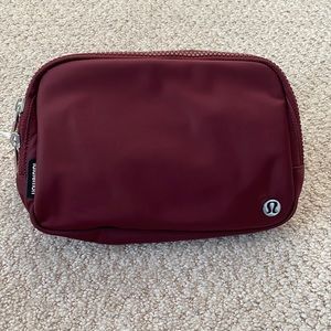lululemon athletica | Bags | Nwt Lululemon Red Merlot Everywhere Belt Bag Large 2l | Poshmark lululemon athletica | Bags | Nwt Lululemon Red Merlot Everywhere Belt Bag Large 2l | Poshmark